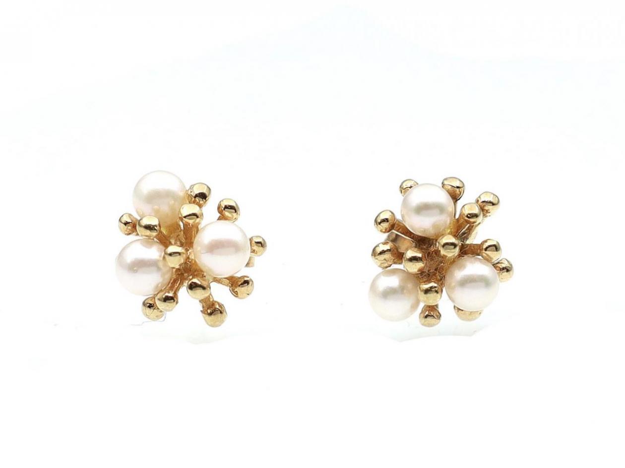 Vintage tri-pearl seedling stud earrings in 9kt yellow gold