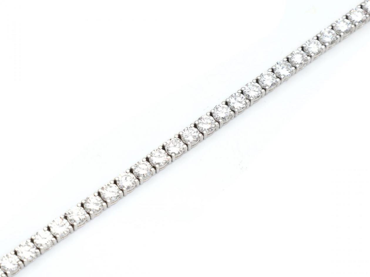 18kt white gold round brilliant cut diamond line bracelet