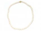 Cultured pearl necklace with 18kt yellow gold clasp