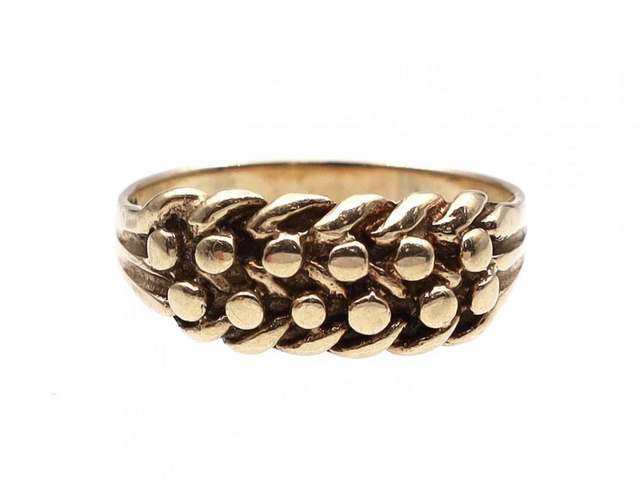 Antique 9kt yellow gold 'keeper' ring