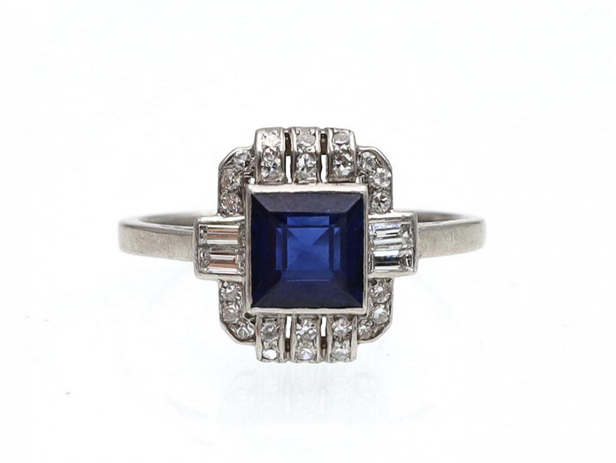 Art Deco Royal blue sapphire and diamond ring