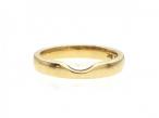 18kt yellow gold shaped wedding ring