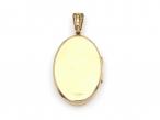 1967 chaised oval locket in 9kt yellow gold
