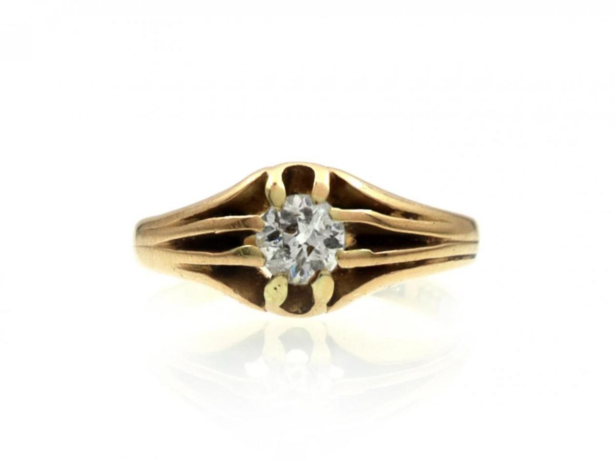 1907 diamond solitaire ring in 18kt yellow gold