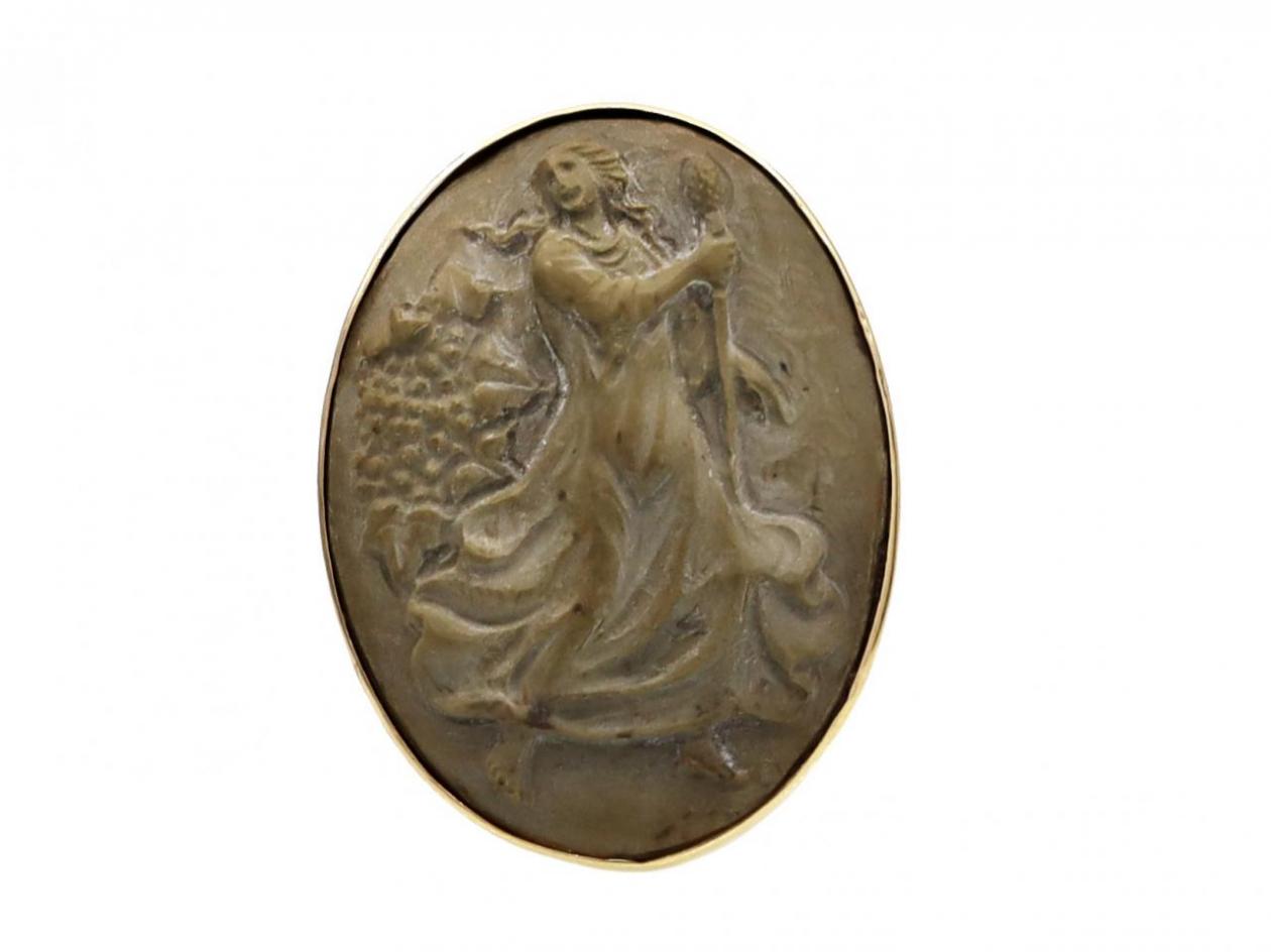 Antique lava cameo ring of the Goddess Hera