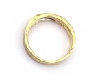 Baguette cut diamond crossover wedding ring in 18kt gold
