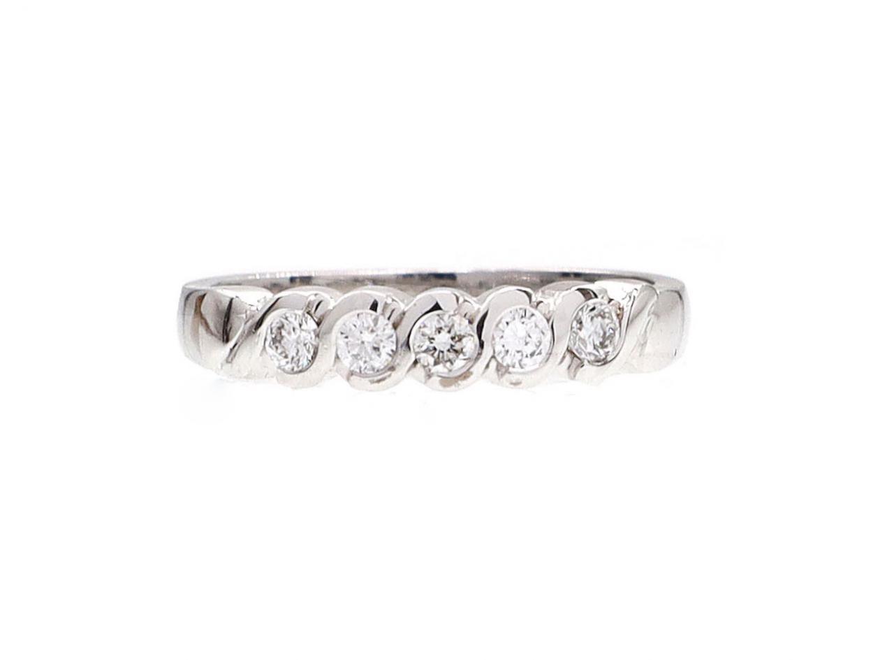 18kt white gold five stone diamond ring
