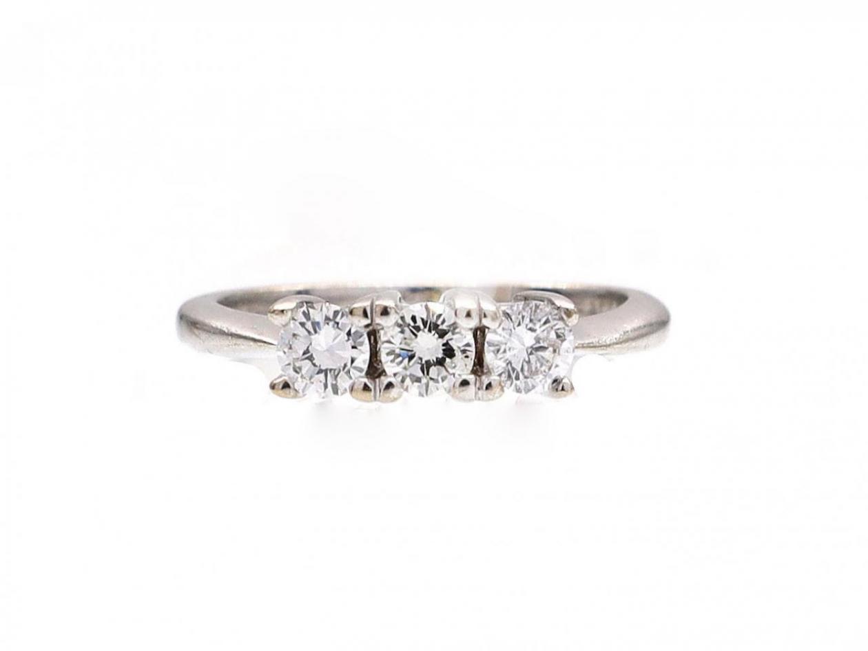 Diamond three stone engagement ring in 18kt white gold