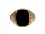 1935 cushion onyx signet ring in 9kt yellow gold