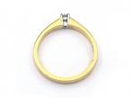 Diamond solitaire engagement ring in 18kt yellow gold