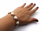 Victorian white shell bracelet in 15kt yellow gold
