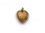 1905 mini heart locket in 15kt yellow gold