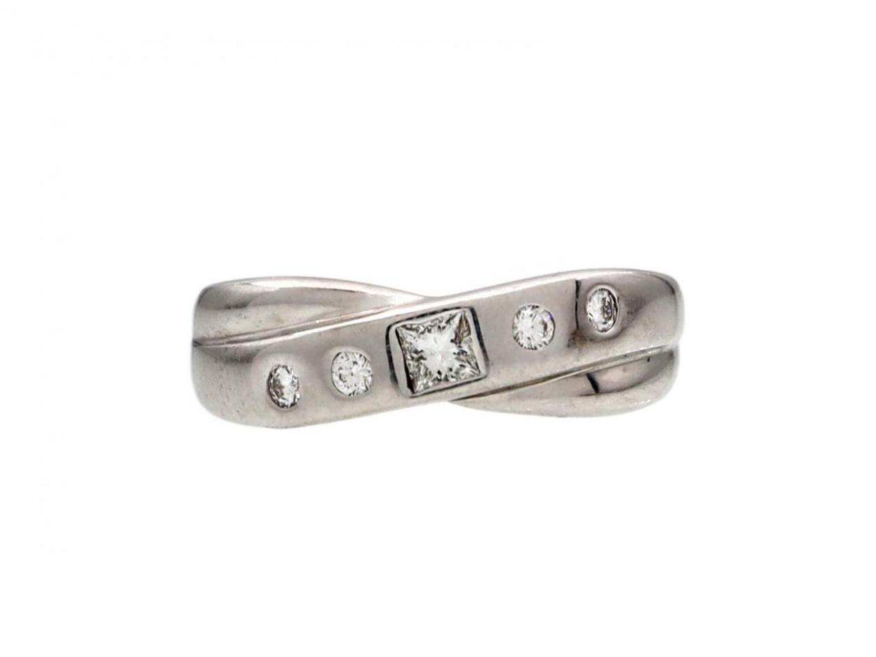 Contemporary five stone diamond crossover ring in 18kt white gold