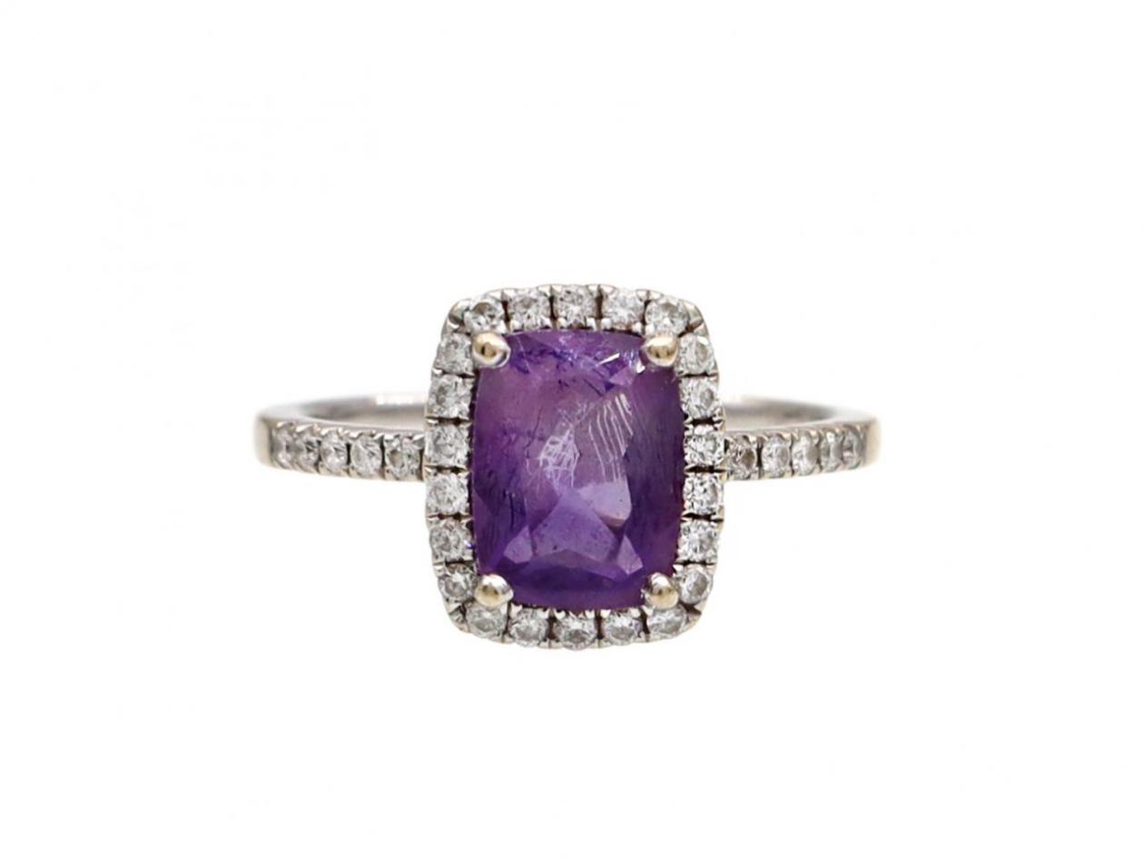 Modern amethyst and diamond halo ring in 18kt white gold