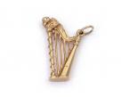 Vintage Irish harp pendant in 9kt yellow gold