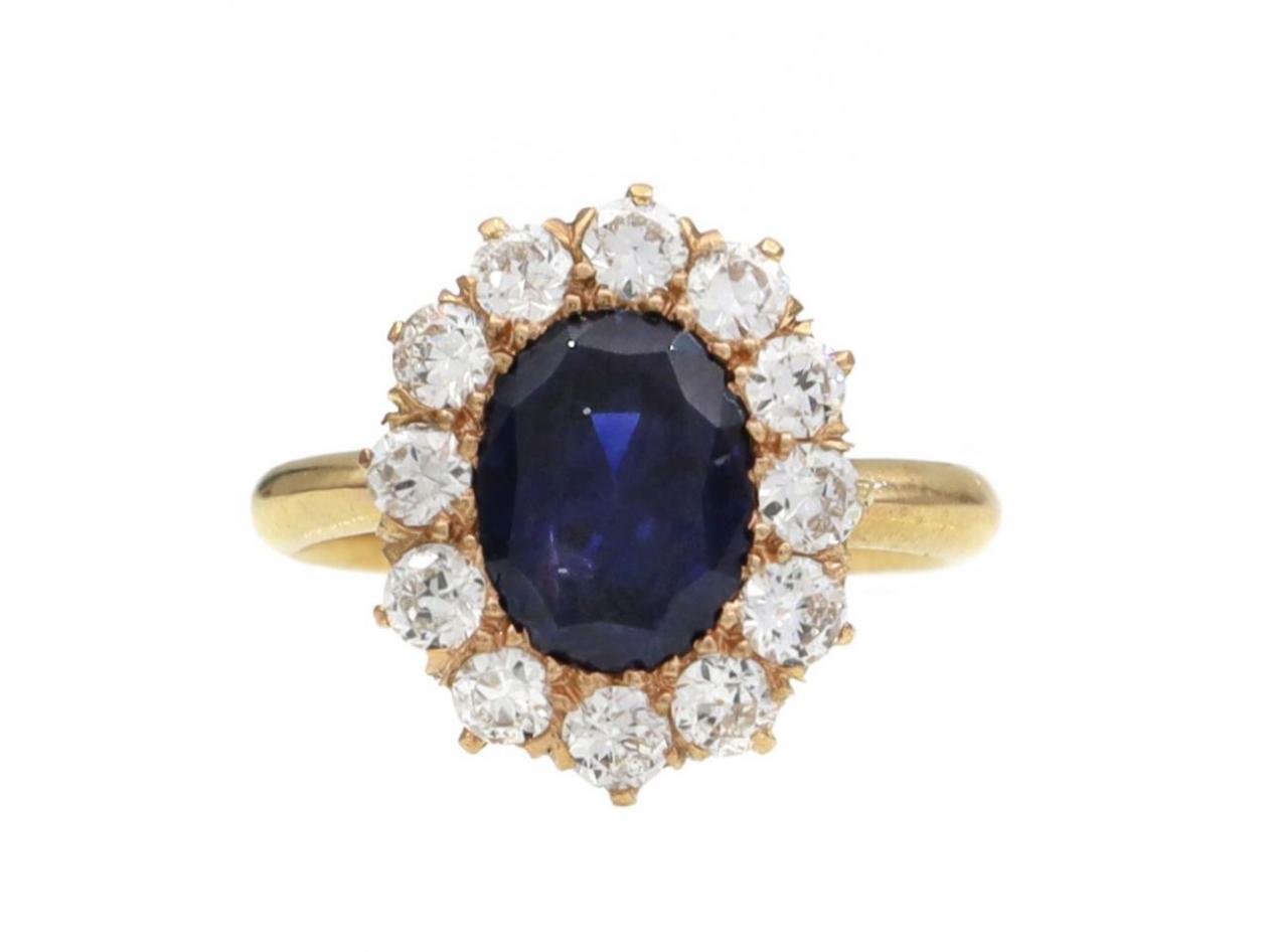 Vintage sapphire and diamond oval coronet cluster ring in 18kt yellow gold