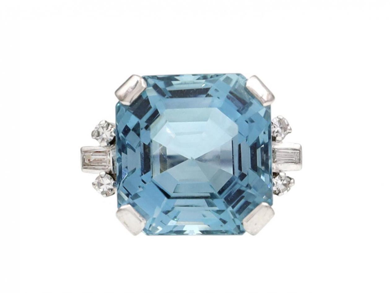 Vintage 10ct Aquamarine & Diamond Cocktail Ring