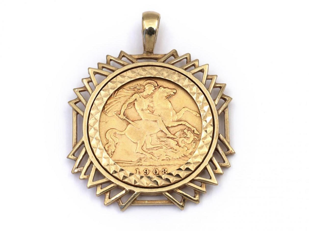 Vintage 9kt yellow gold openwork half sovereign coin pendant