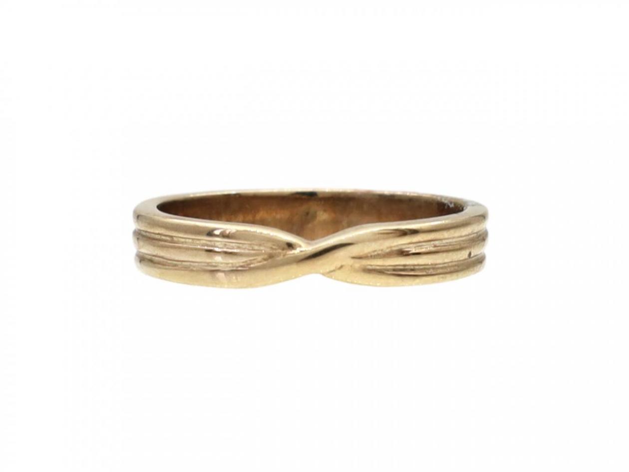 Vintage 9kt yellow gold crossover ribbed wedding ring
