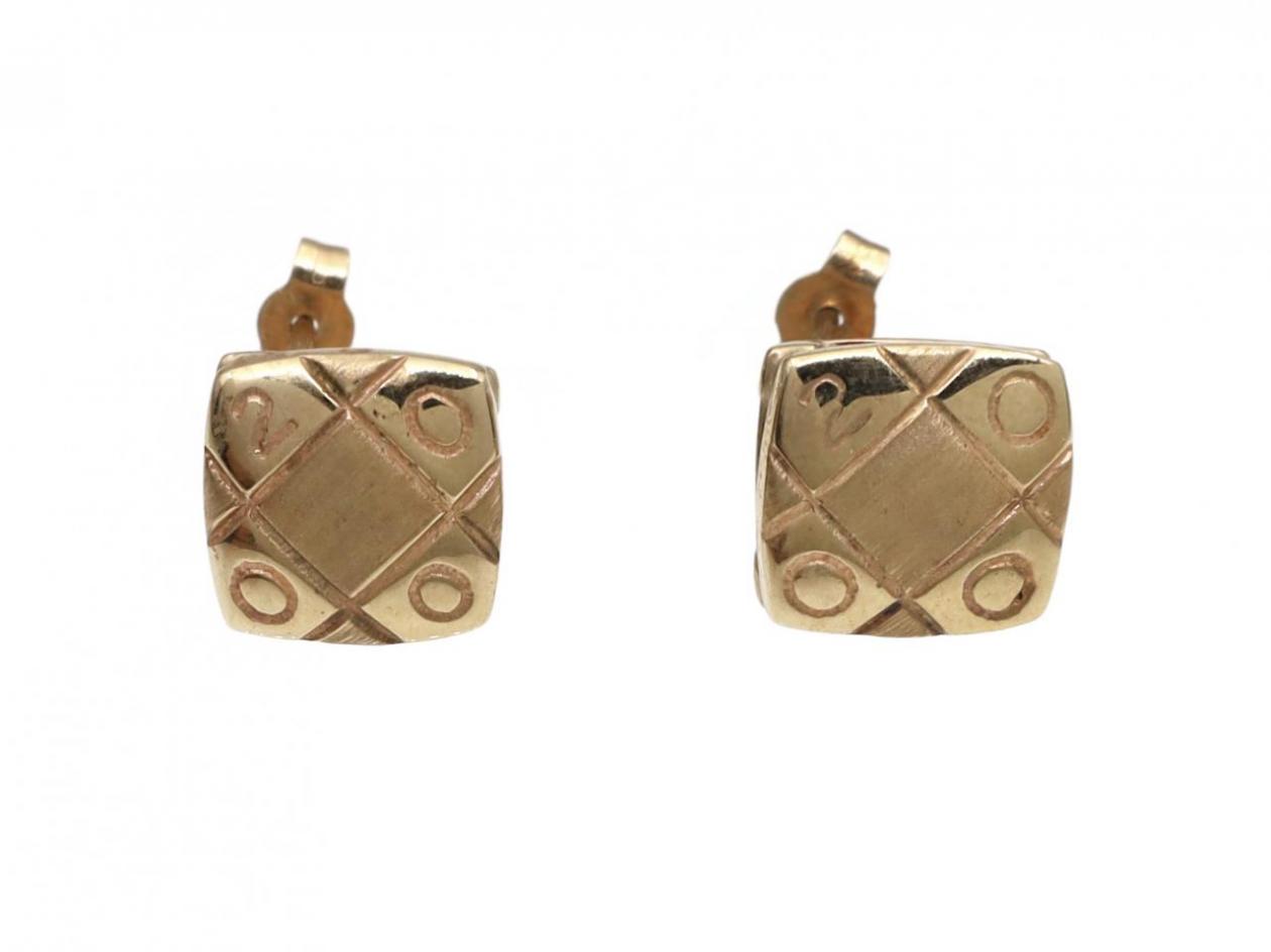 Millennium square chequered stud earrings in 9kt yellow gold