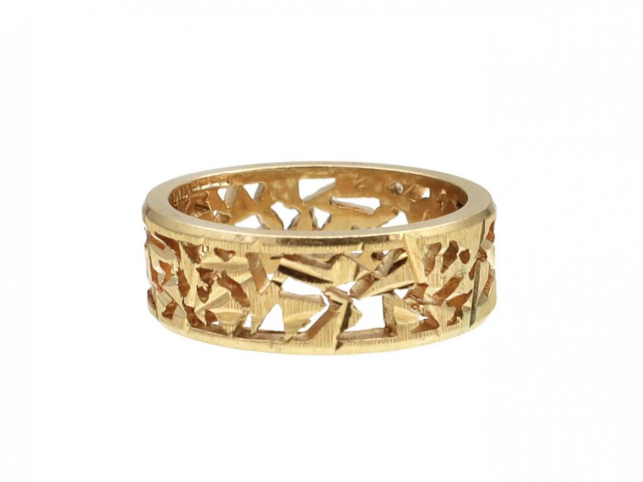 1970s abstract openwork 7mm textured ring in 18kt yellow gold