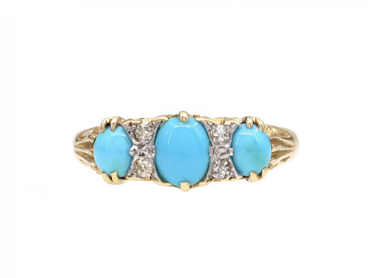 Antique turquoise three stone ring in 18kt yellow gold