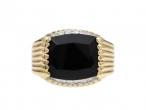 Retro onyx and diamond ribbed ring in 18kt yellow gold