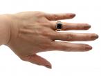 Retro onyx and diamond ribbed ring in 18kt yellow gold