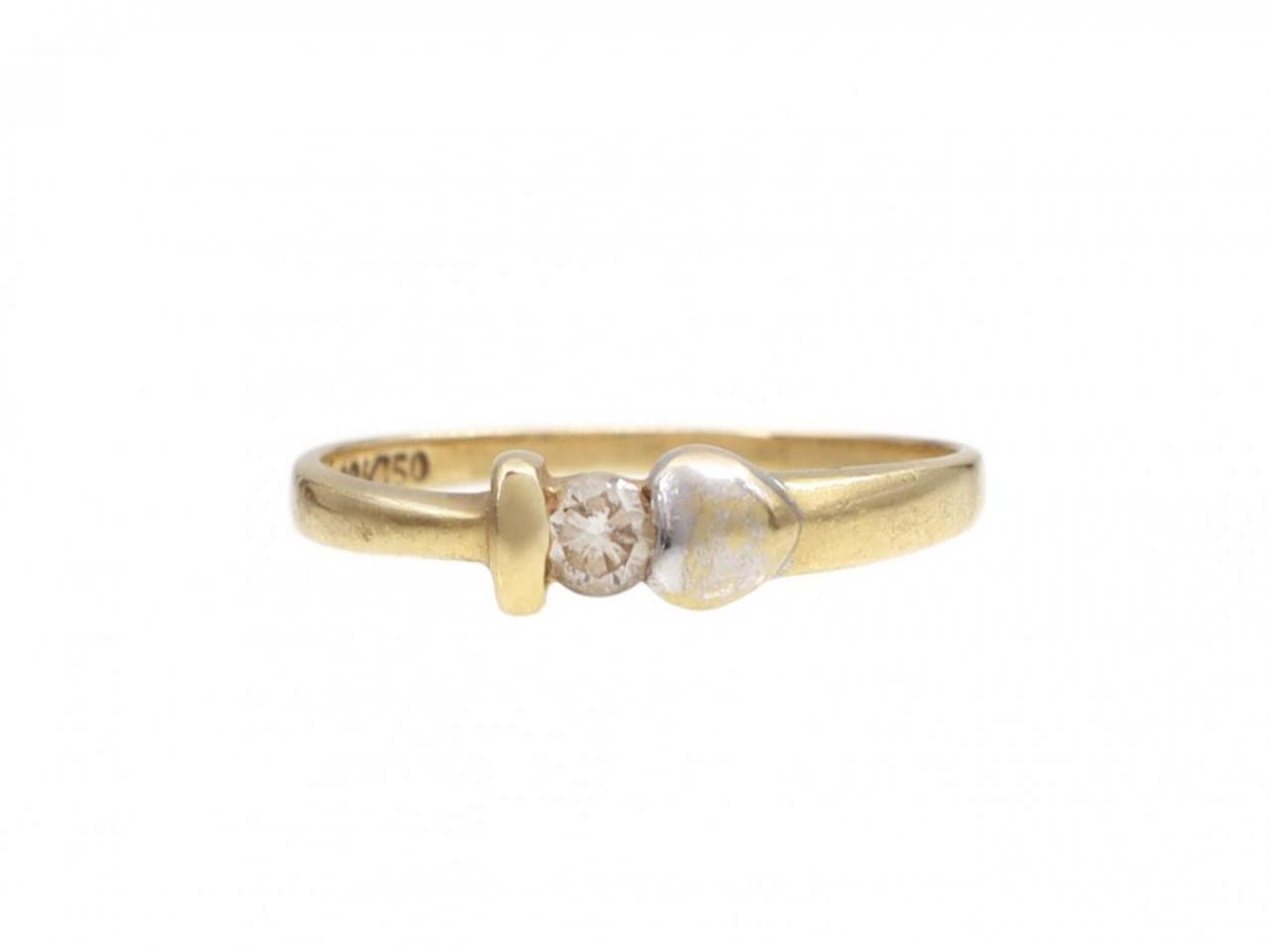 Vintage heart and diamond ring in yellow gold