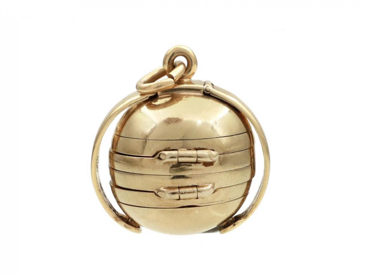 Sphere Family Locket in 14kt Yellow Gold