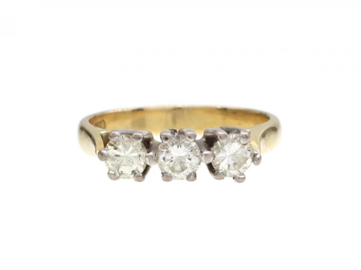 Vintage Three Stone Diamond Ring in 18kt Yellow Gold