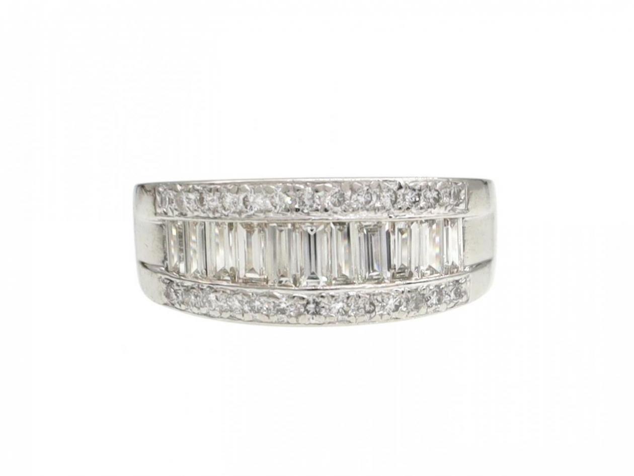 Modern baguette and round cut diamond stacking ring