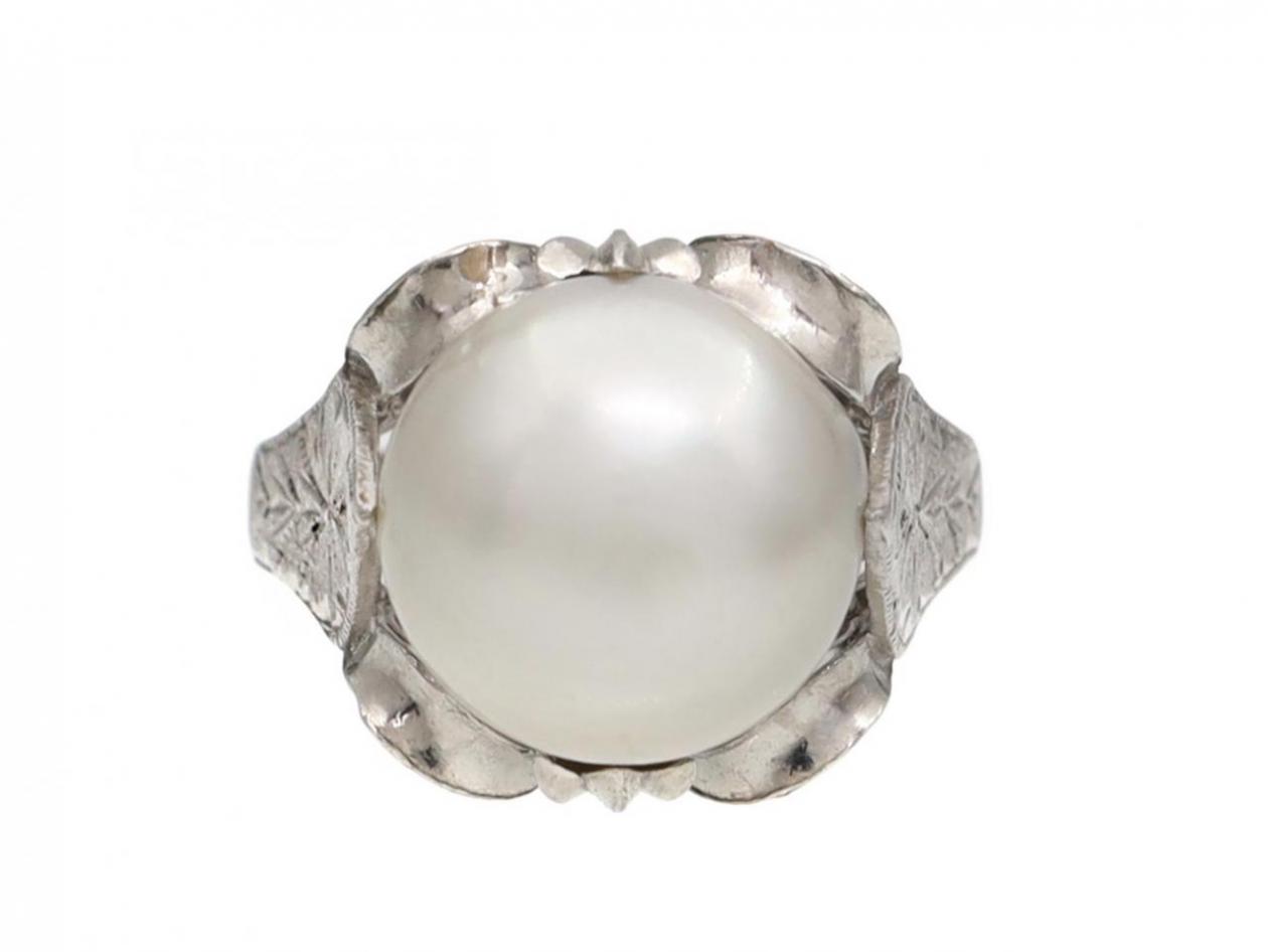 Vintage Cultured Pearl Solitaire Platinum Dress Ring