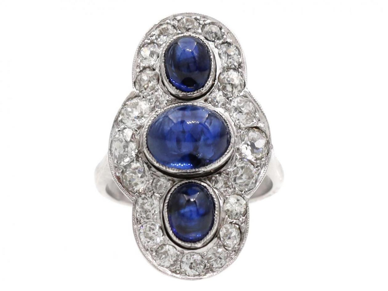Vintage Three Stone Sapphire Cabochon Plaque Ring in White Gold
