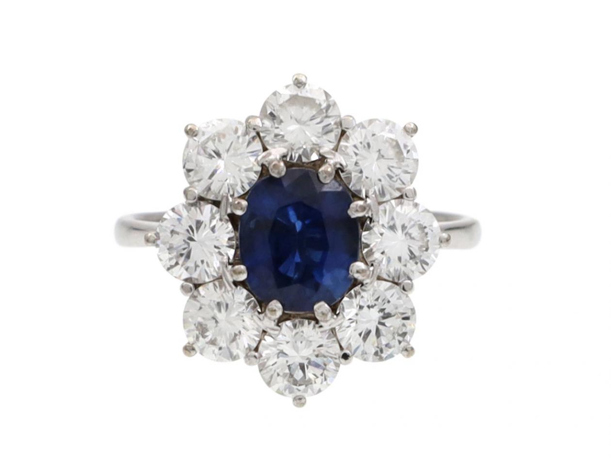 Vintage sapphire and diamond coronet cluster ring in 18kt white gold