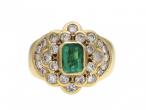 Vintage emerald and diamond fancy cluster ring in 18kt gold