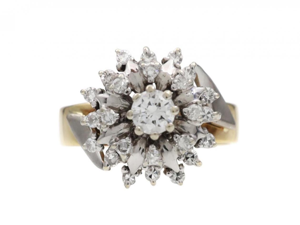 1960s vertical diamond cluster ring in 18kt white and yellow gold