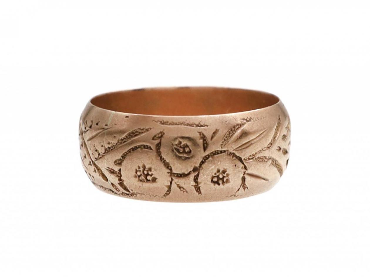 1910 Engraved 7.70mm 9kt Rose Gold Ring