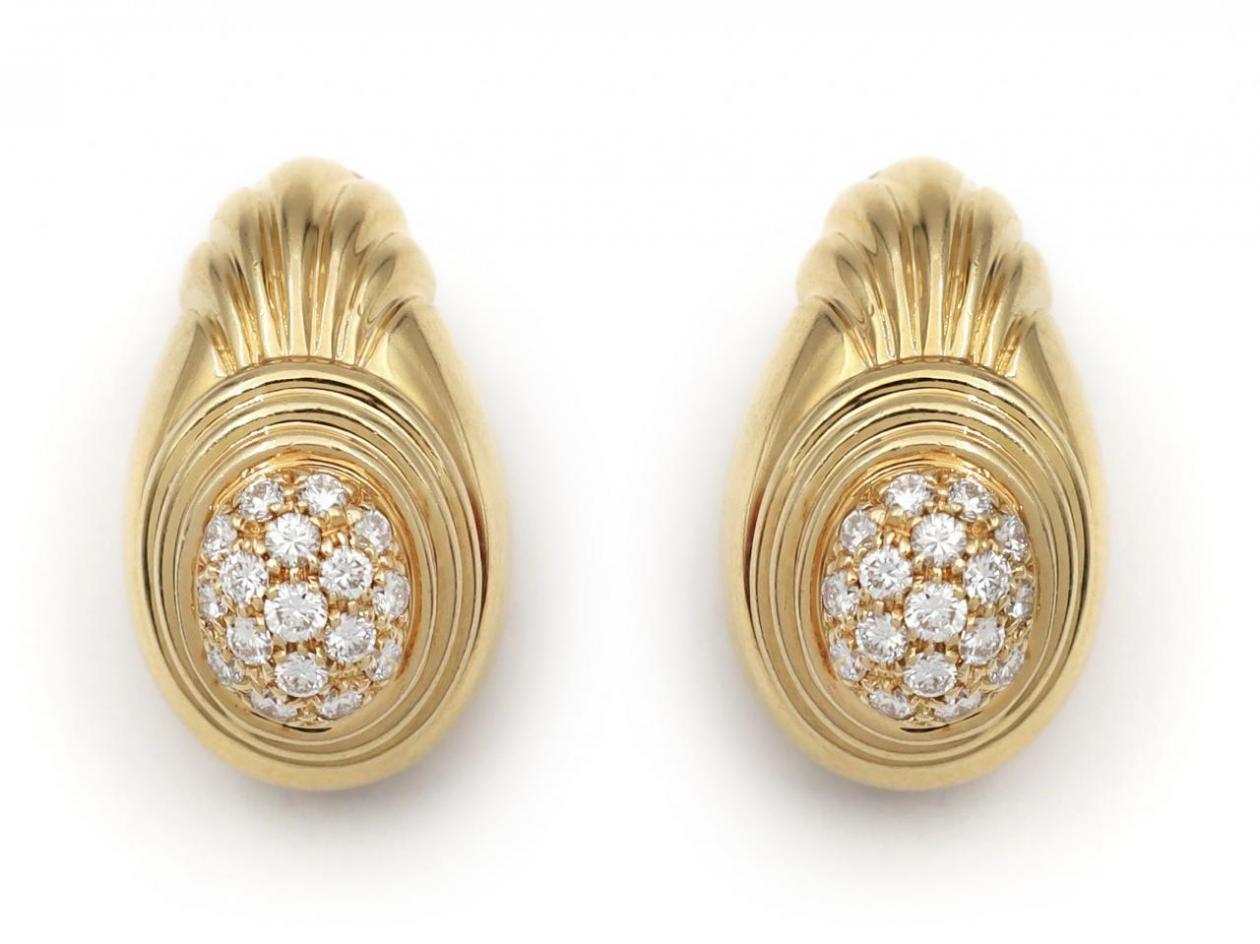 Boucheron Jaipur collection diamond earrings in 18kt yellow gold