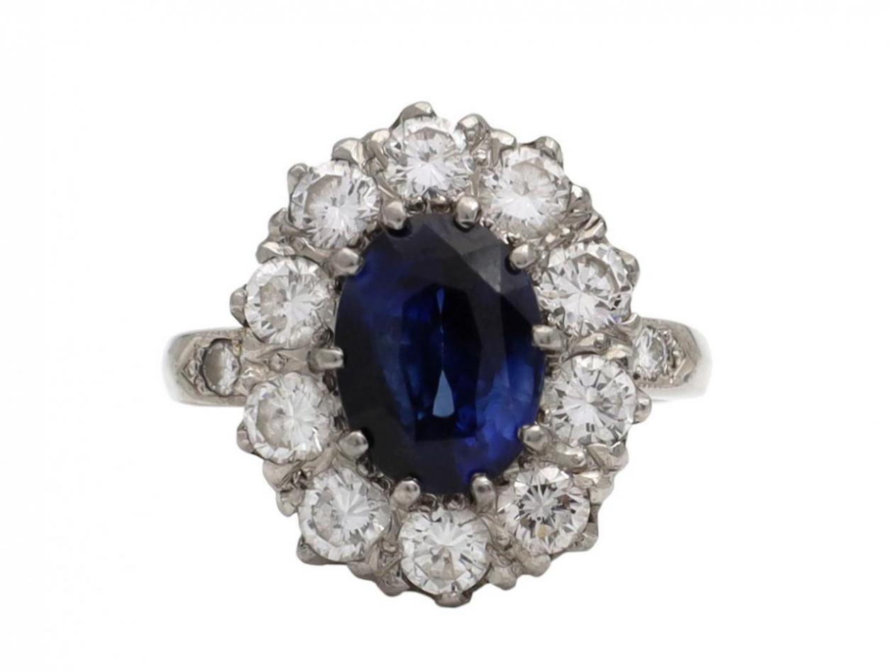 Vintage 1.60ct Oval Sapphire & Diamond Cluster Ring