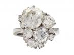 Retro Vertical Diamond Cluster Ring in 18kt White Gold