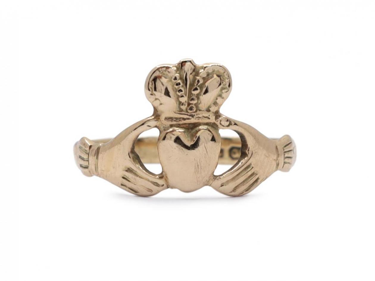 Vintage 9kt Yellow Gold Claddagh Ring