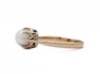Vintage 18kt yellow gold and cultured pearl solitaire ring