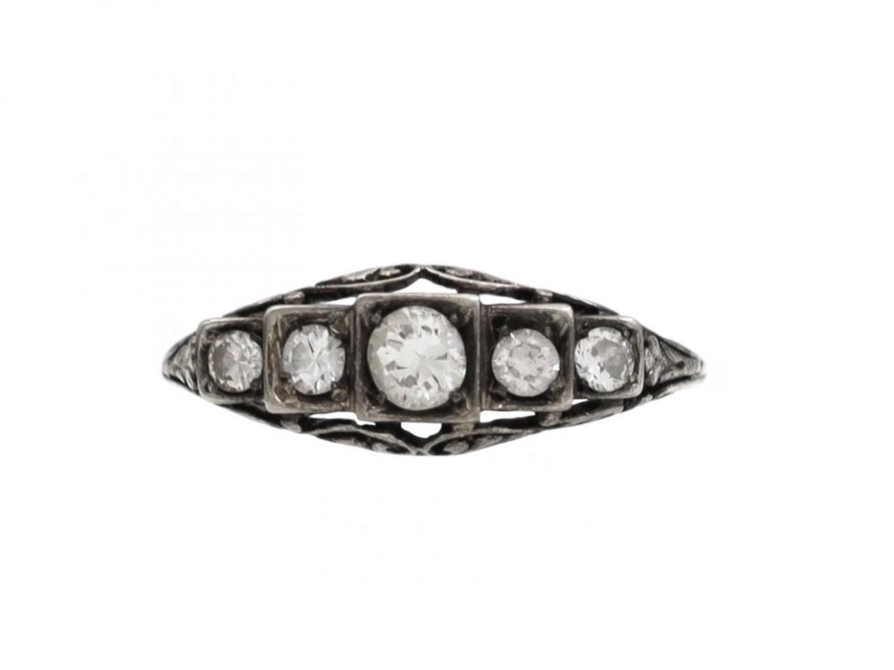 Vintage five stone diamond ring in 18kt white gold