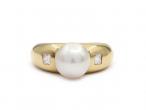 Vintage cultured pearl and diamond solitaire ring in gold