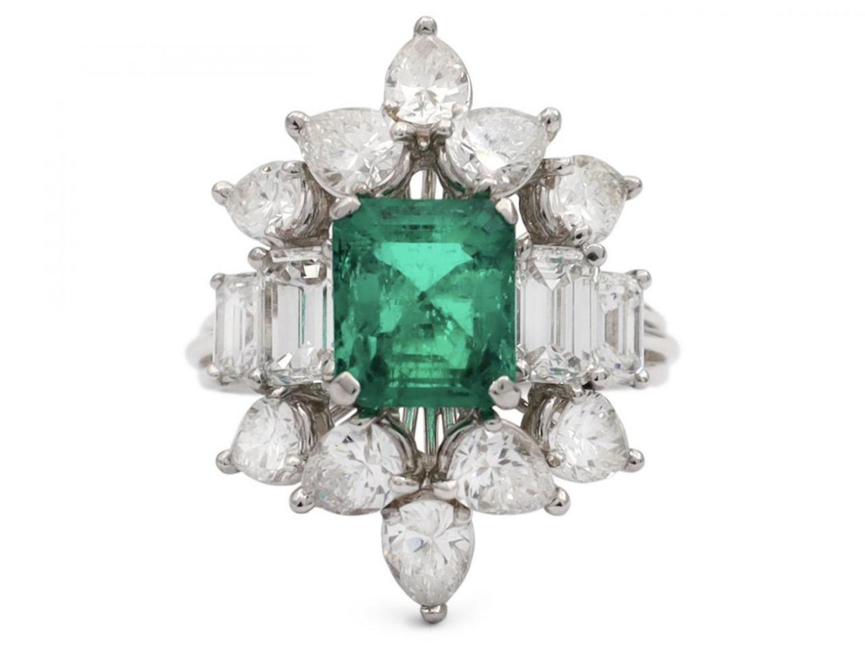 Vintage Colombian emerald and diamond fancy cluster ring in platinum