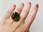 Retro peridot and diamond cocktail ring in 18kt white gold