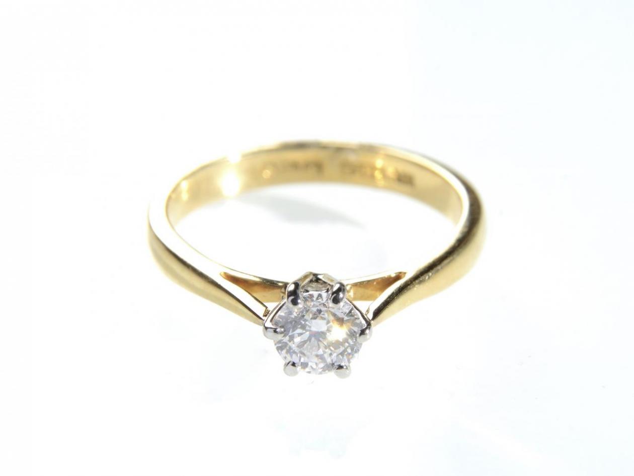0.50ct diamond solitaire ring in 18kt yellow gold