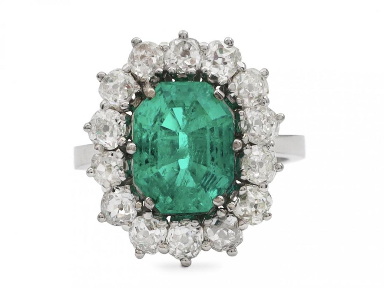 Vintage Colombian emerald and diamond coronet cluster ring