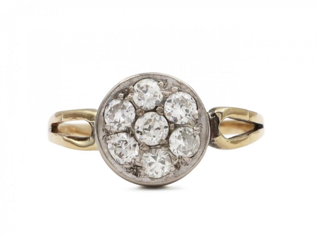 Vintage circular diamond cluster engagement ring in 18kt yellow gold